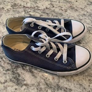 Converse Shoes Size 1 1/2
